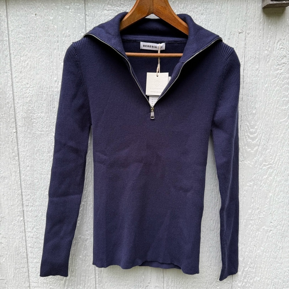 NWT Beresia Dark Blue 1/4 Zip Standup Roll Collar Fitted Cord Ribbed Sweater M